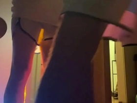 教练对嫩徒弟的严厉惩罚 - 免费版 hot gay boys porn