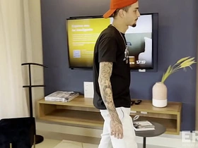 跟老婆吵架后跟兄弟喝酒结果搞成这样 porn chinese gay guys