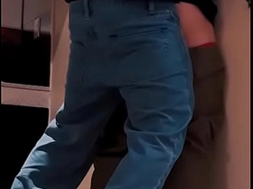 发情的同学趁家里没人把他的鸡巴塞进来 solo chinese gay porn