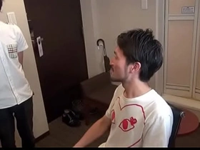 亚裔 well-pleased 被假阳具插屁眼后挨操 student japan joyful porn