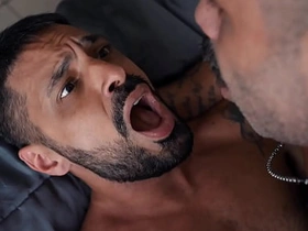 巴西邻居把我操得整栋楼都听得见 japan gay porn itto