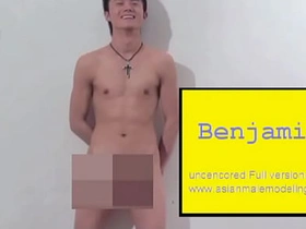 亚裔男模Benjamin big chinese ass men gay porn