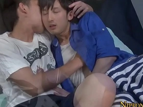 亚洲嫩妹撸鸡巴 gay chinese porn thugbait