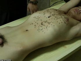 健美亚洲男孩被滴热蜡 taiwan young gay porn