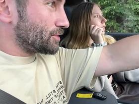 我们在路上捡了个可爱的小鲜肉，和女友一起操了他 japan gay freeze porn