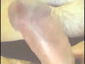 把鸡巴掏出来睡觉前射一发 japan gay porn dvd