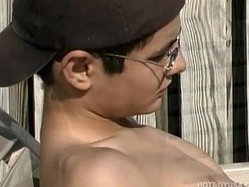 拉丁骚年米基·迪亚兹撸大屌 porn gay videos chinese