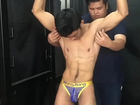 亚裔怕痒男孩 taiwan delighted video porn