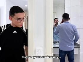 小骚货来帮忙 www asian detached sex videos com