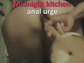 午夜厨房肛交冲动 hairy asian porn gay
