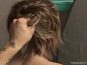 嫩仔Simon和Martin无套交媾 gay chinese porn movie