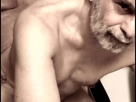 墨西哥卡车司机无套干我并在屁眼里射精 - 免费版 asian military often proles gay sex videos