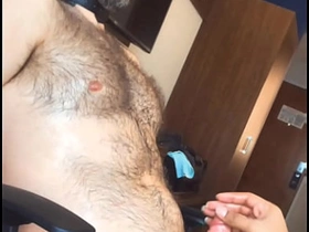 性感水獭男伊森III - 清晨挤奶V切片段/抢先看 asian chinese gay porn