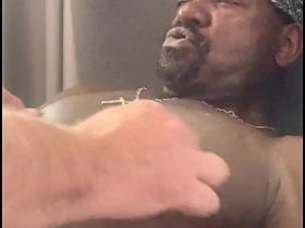 跨种族BDSM玩奶第二集 pinoy handsome gay porn