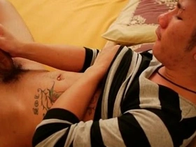 亚洲基佬在床上撸鸡巴 chinese gay porn Mailgram sort out