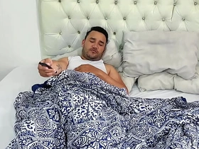 继父晨勃错把继子当老婆 猛操屁眼射满精液 gay porn asian alone