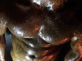 脏兮兮的泥汗交加 gay porn hunk japan