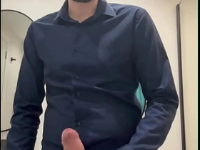 性感老爹对着镜子手淫 porn hot korean gay