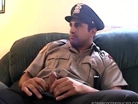 维尼给直男警察扎克口交 asian fist gay porn