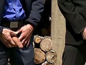 老爹性爱档案：熟男大卫·安东尼与特洛伊·丹尼尔斯户外狂操爆肛 indonesia gay porn outdoor