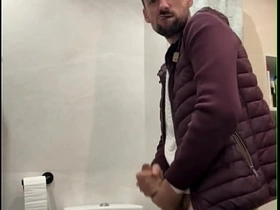 性感老爹打飞机射出一大坨精液 white swell up chinese gay porn