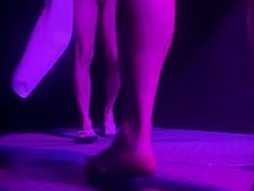 健身房公共淋浴间抓拍素人-一个硬了打飞机速射走人 另一个在撒尿 gay chinese bull porn