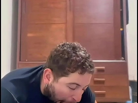 我把街上那个直男骗来给我口交 把他变成我的小骚货 chinese gay dreads porn