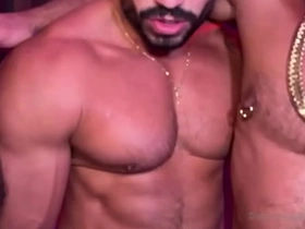 肥佬群P狂欢 hot elderly gay porn