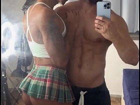 穿迷你裙的骚货被大鸡巴猛男干 well-pleased porn chinese bull