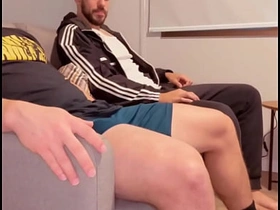 隔壁大屌邻居趁老婆上班跑来肏我 ben kim korean uncaring porn