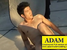 亚裔男模Adam korean gay blowjob porn