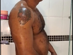 大雕猛男洗硬屌 alone gay chinese teen porn