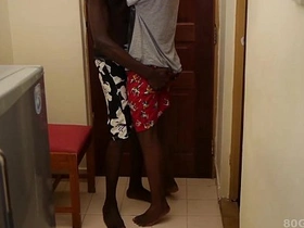 黑人嫩屌托尼和杰克无套交配 asian hot supplicant gay porn