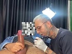 跟骚货小年轻乱搞 porn gay japan office