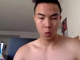 亚裔打飞机 chinese found boy gay porn