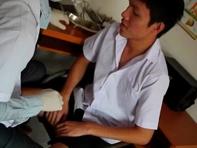 给小鲜肉医生口交 xtube chinese gay porn