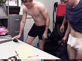 变态黑警Donovan Cox深喉猛操精壮少年Nico Nova - 少年犯系列 gay porn chinese mamba